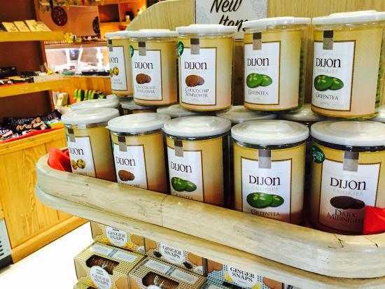 В каких супермаркетах покупать продукты на Бали?