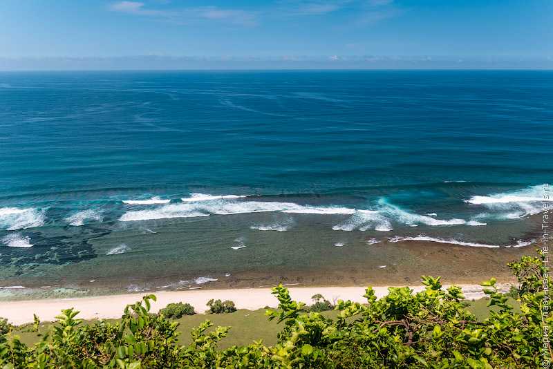 Пляж Ньях-Ньях (Nyang Nyang Beach) в Буките Пляж Ньях-Ньях (Nyang Nyang Beach)
